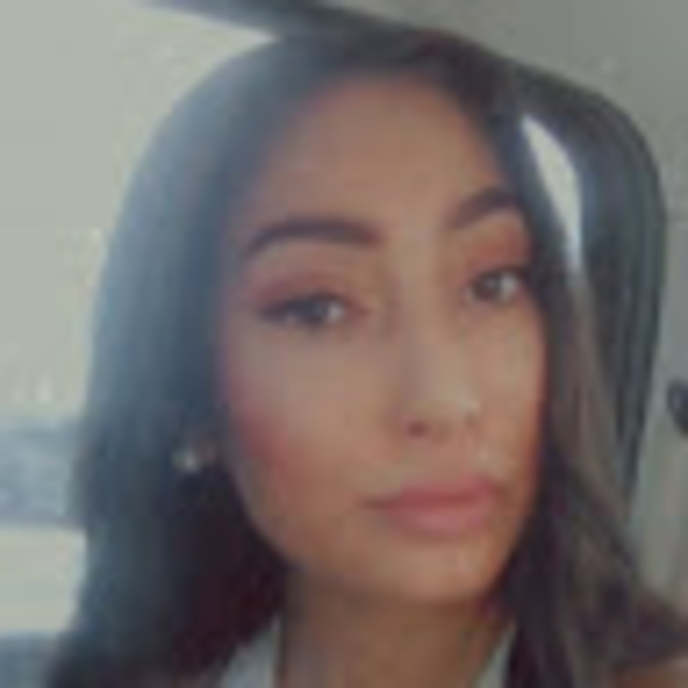 Meet your Posher, Cassondra